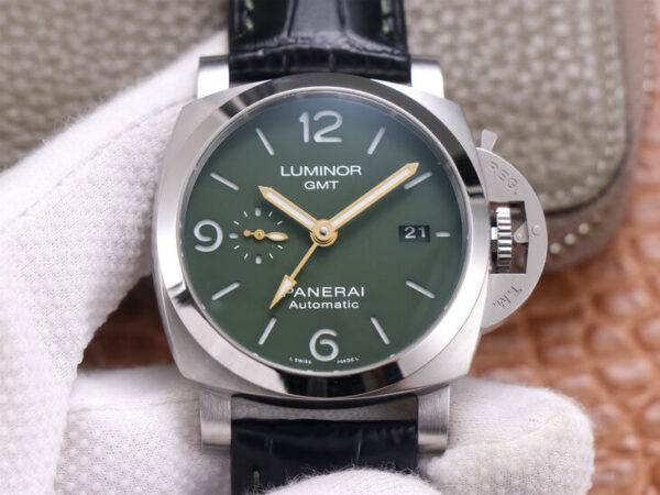 Panerai Luminor PAM1056 VS Factory Black Strap Replica Watches - Luxury Replica